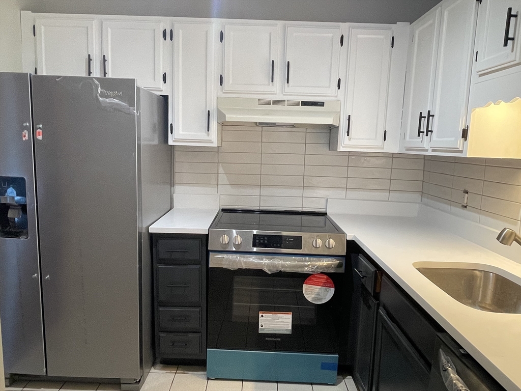41 West St C2