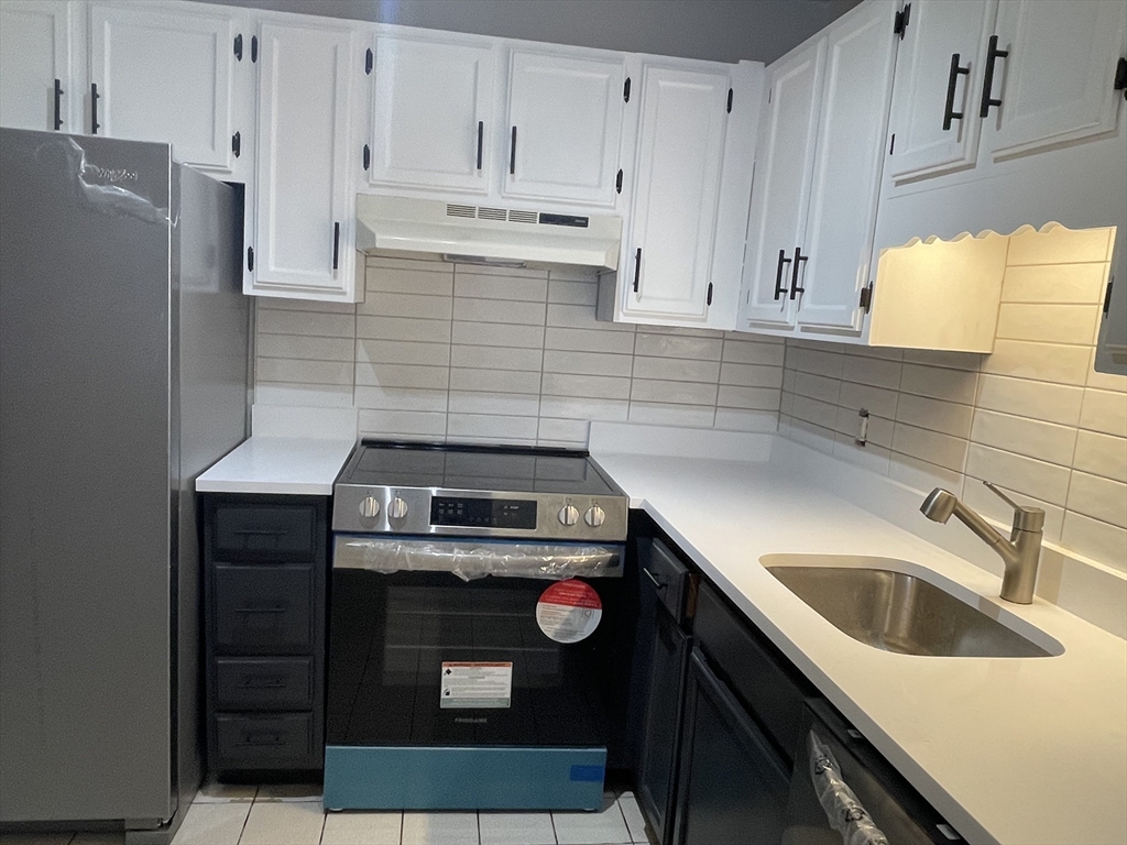 41 West St C2