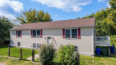 23 Tillson St Fall River MA 02724