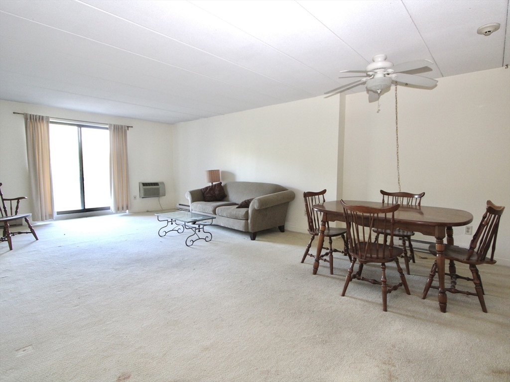 65 Commons Dr 502