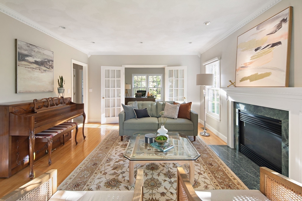 11 Rose Farm Ln