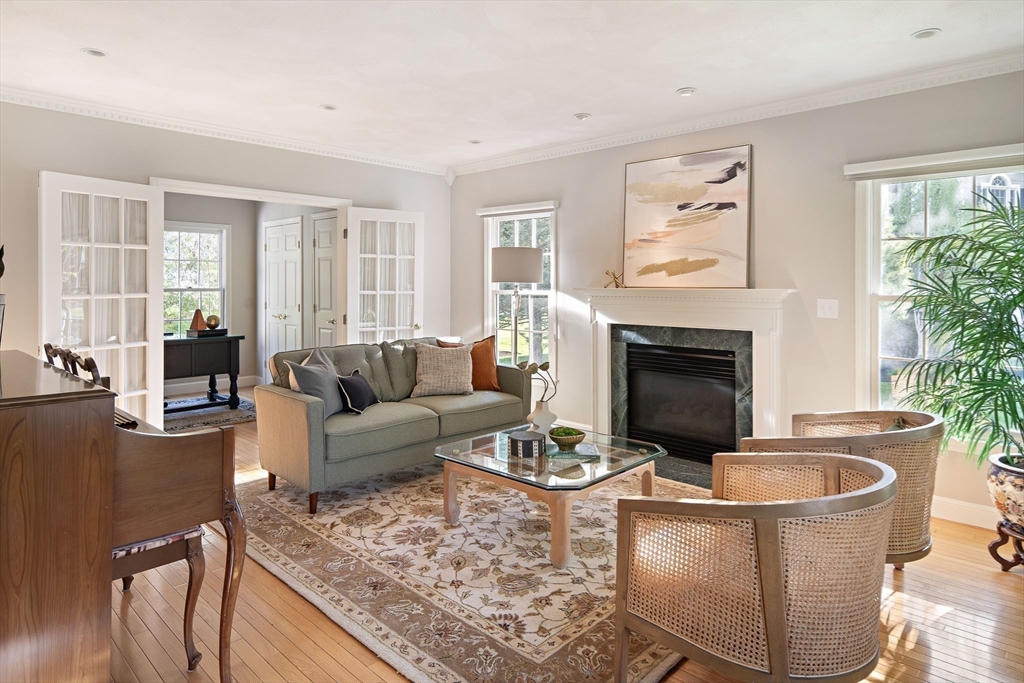 11 Rose Farm Ln