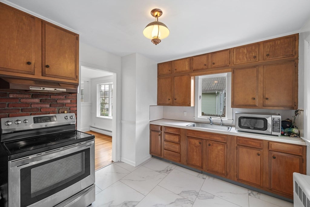 58 Sohier Rd, Beverly, MA Photo #12