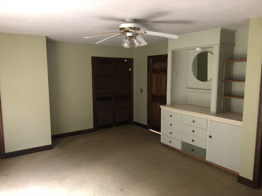 231 Chamberlain Hill Rd