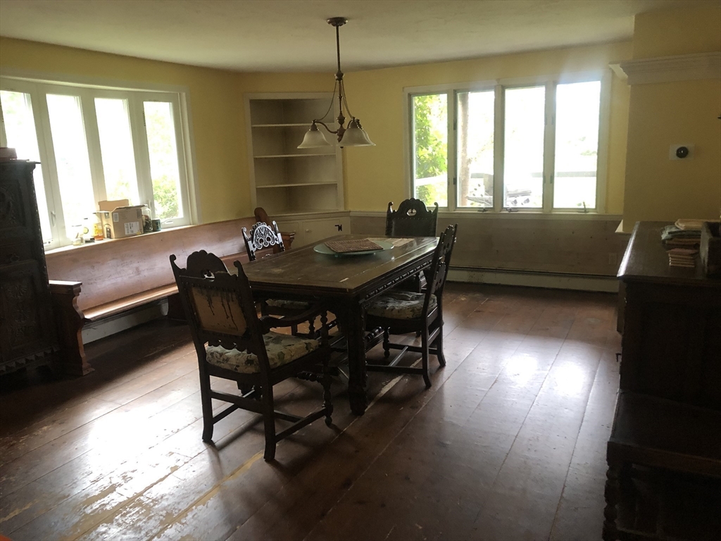 231 Chamberlain Hill Rd