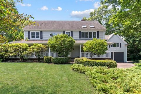 12 Whitcomb Lane Hingham MA 02043