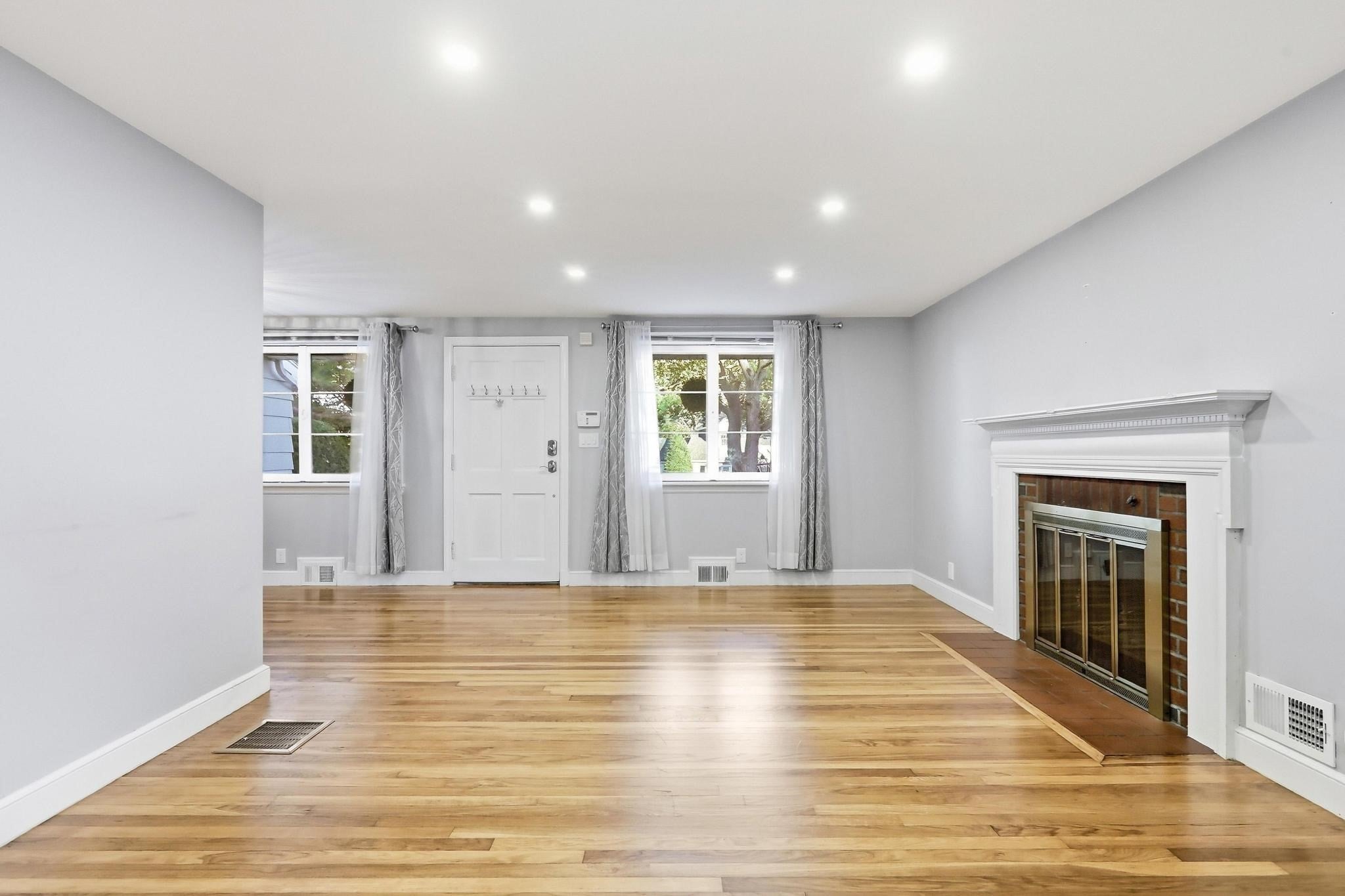 35 Crooker Drive, Lynn, MA, 35 Crooker Drive, Lynn, MA Photo #8