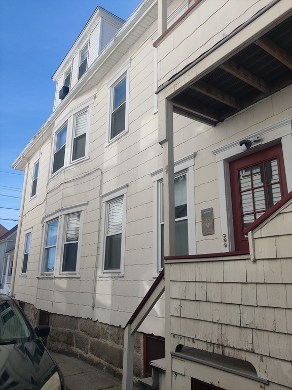 187 Earle St