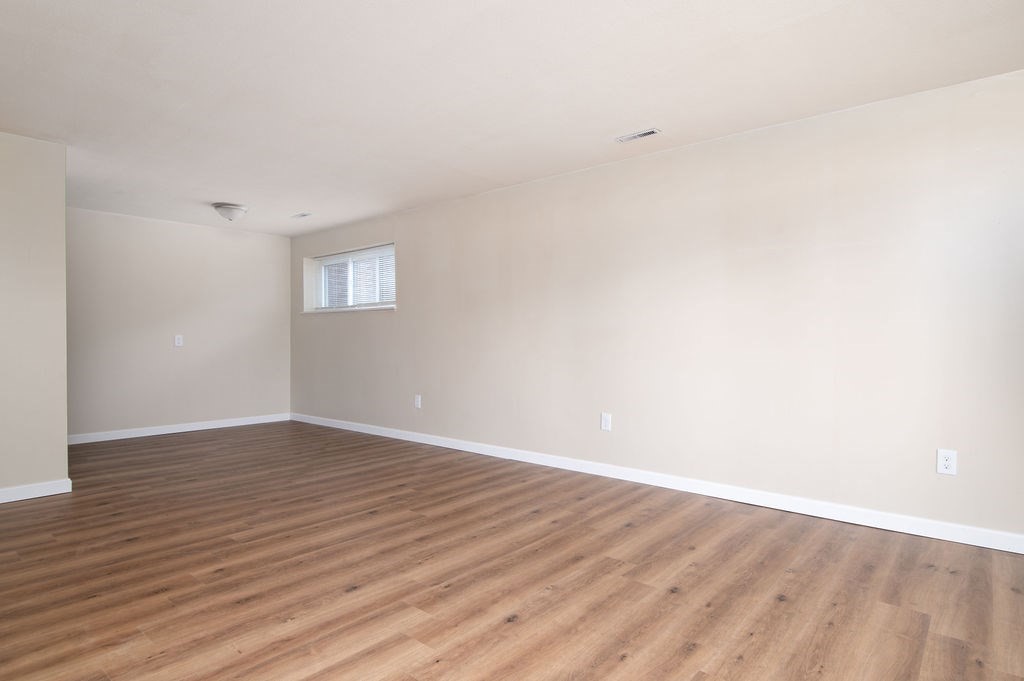 150 Elm St 1