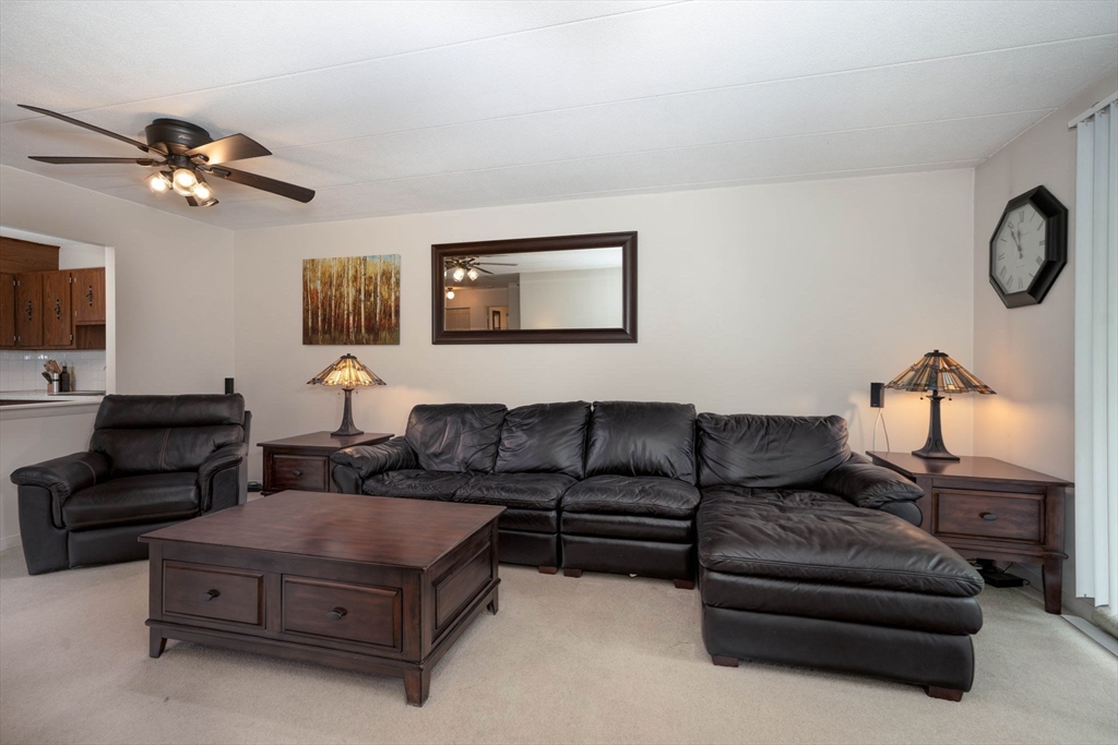 85 Commons 208