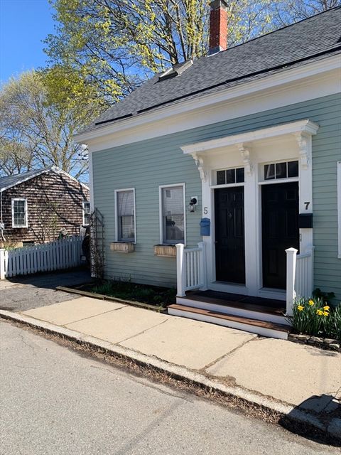 Photo of 5 Chestnut St #0, Newburyport, MA 01950 (MLS # 73504544)