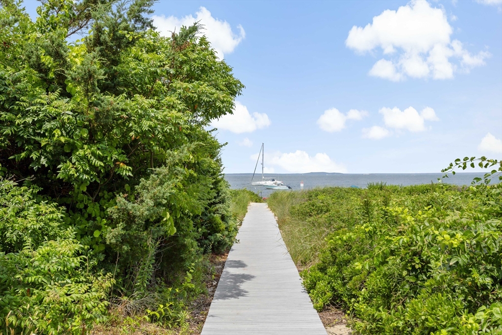3 Waterside Dr