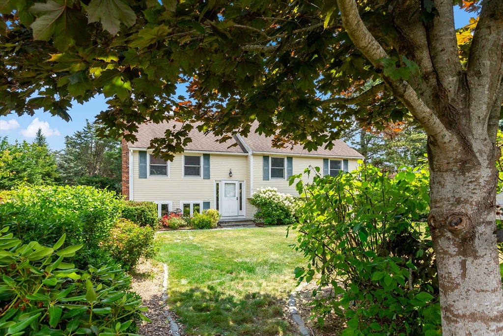 3 Waterside Dr