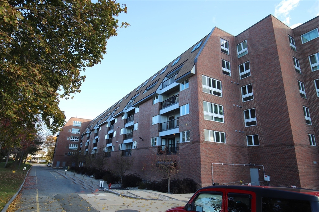 Lynn, Massachusetts 01902, United States, 2 Bedrooms Bedrooms, ,2 BathroomsBathrooms,Residential,Active,234629