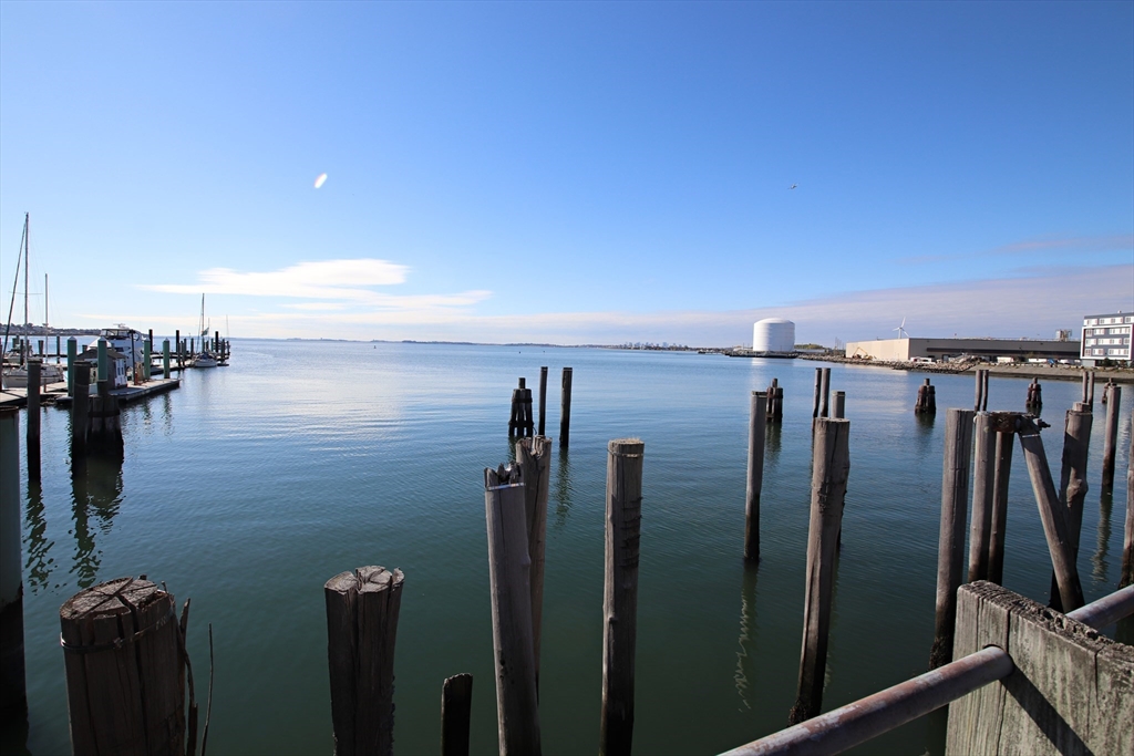 Lynn, Massachusetts 01902, United States, 2 Bedrooms Bedrooms, ,2 BathroomsBathrooms,Residential,Active,234629