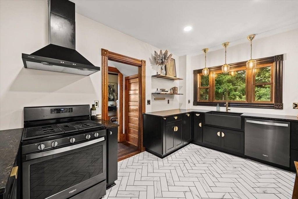 544 Main Street, Acushnet, MA, 544 Main Street, Acushnet, MA Photo #10