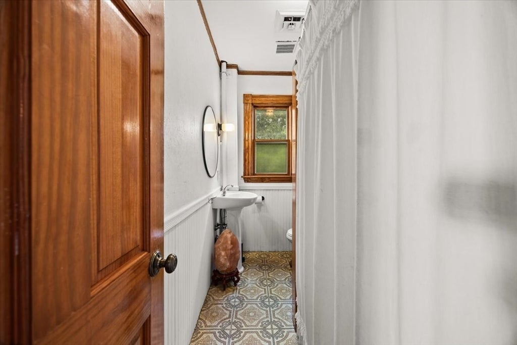 544 Main Street, Acushnet, MA, 544 Main Street, Acushnet, MA Photo #25