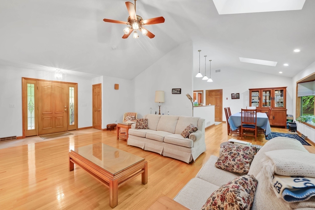 514 Mountain Rd