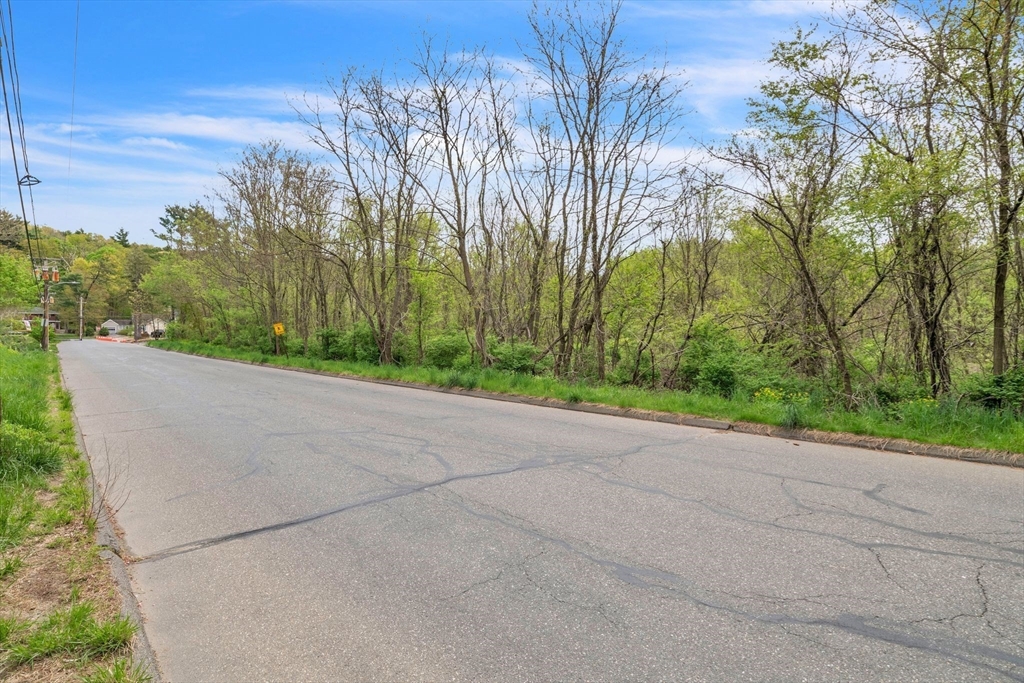 Lot 0 Thorndike And Lawrence Street