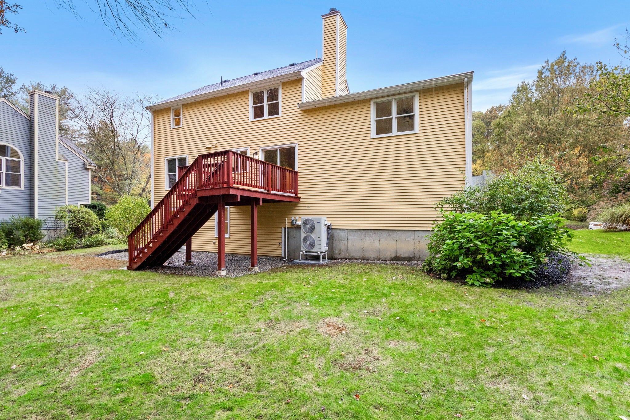 15 Quail Hollow Dr