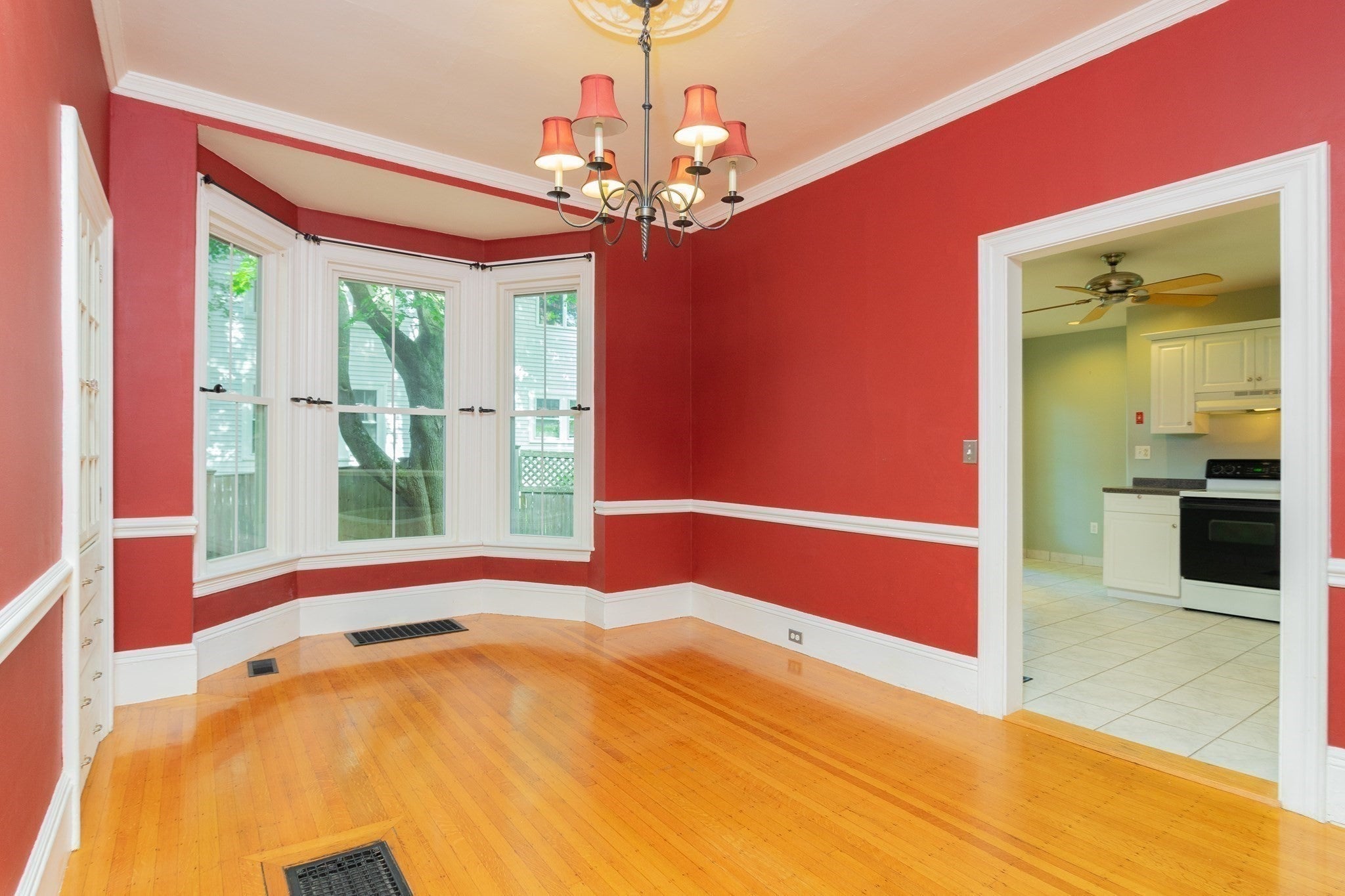 48 Walnut St #1, Watertown, MA, 48 Walnut St #1, Watertown, MA Photo #9