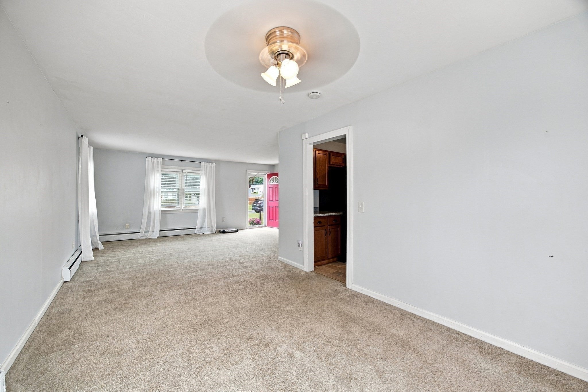 12 Park Ave, Holyoke, MA, 12 Park Ave, Holyoke, MA Photo #7