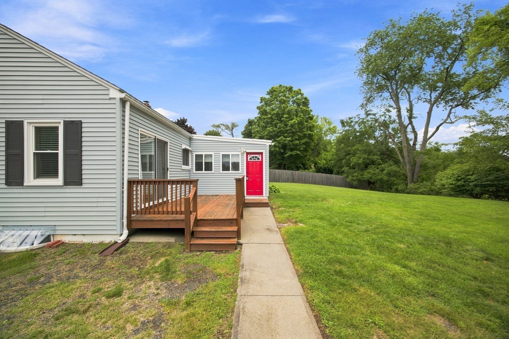 12 Park Ave, Holyoke, MA, 12 Park Ave, Holyoke, MA Photo #19