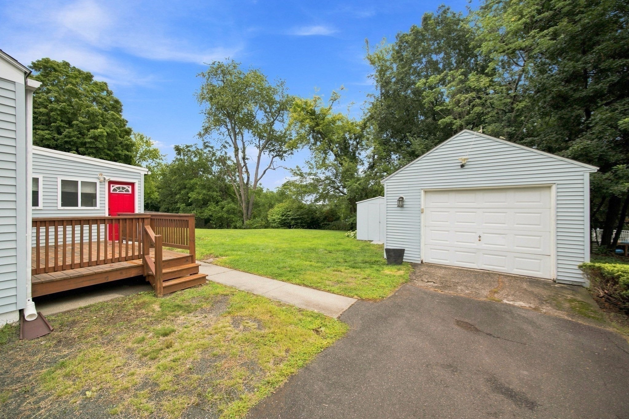 12 Park Ave, Holyoke, MA, 12 Park Ave, Holyoke, MA Photo #2