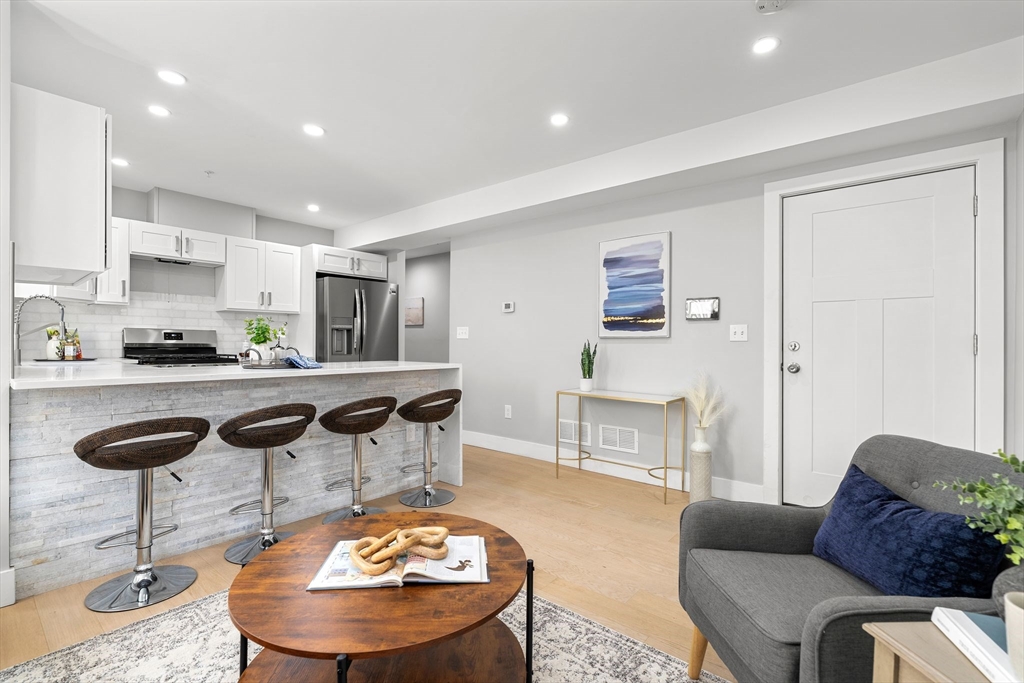 679-683 Columbia Rd 4