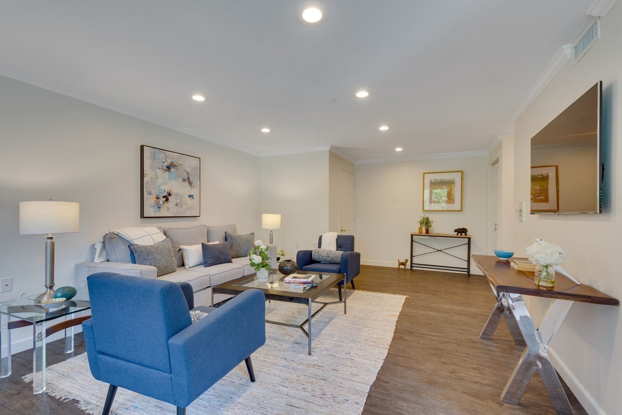 140 Lincoln Road 218