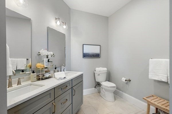8 Sanborn Street #4011, Reading, MA, 8 Sanborn Street #4011, Reading, MA Photo #10