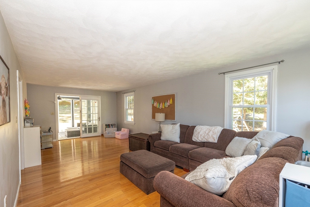 102 A Nashua Road