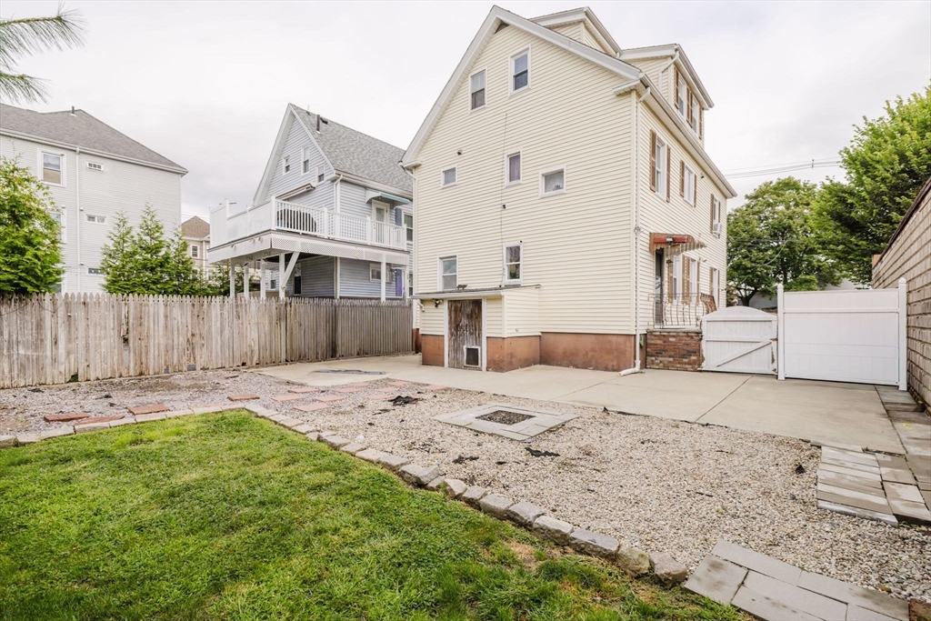 46 Larch St