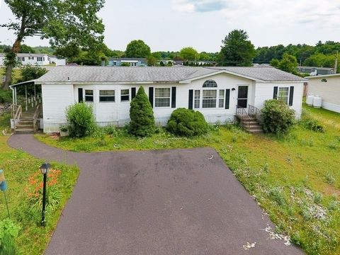 6 Emerald Place Raynham MA 02767