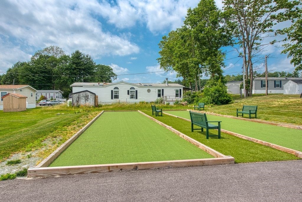 6 Emerald Place