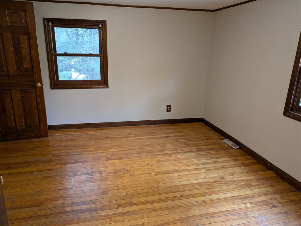 15 North Main Street 3