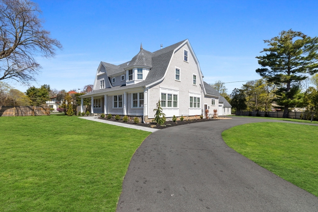 20 Ocean Ave, Swampscott, MA Photo #2