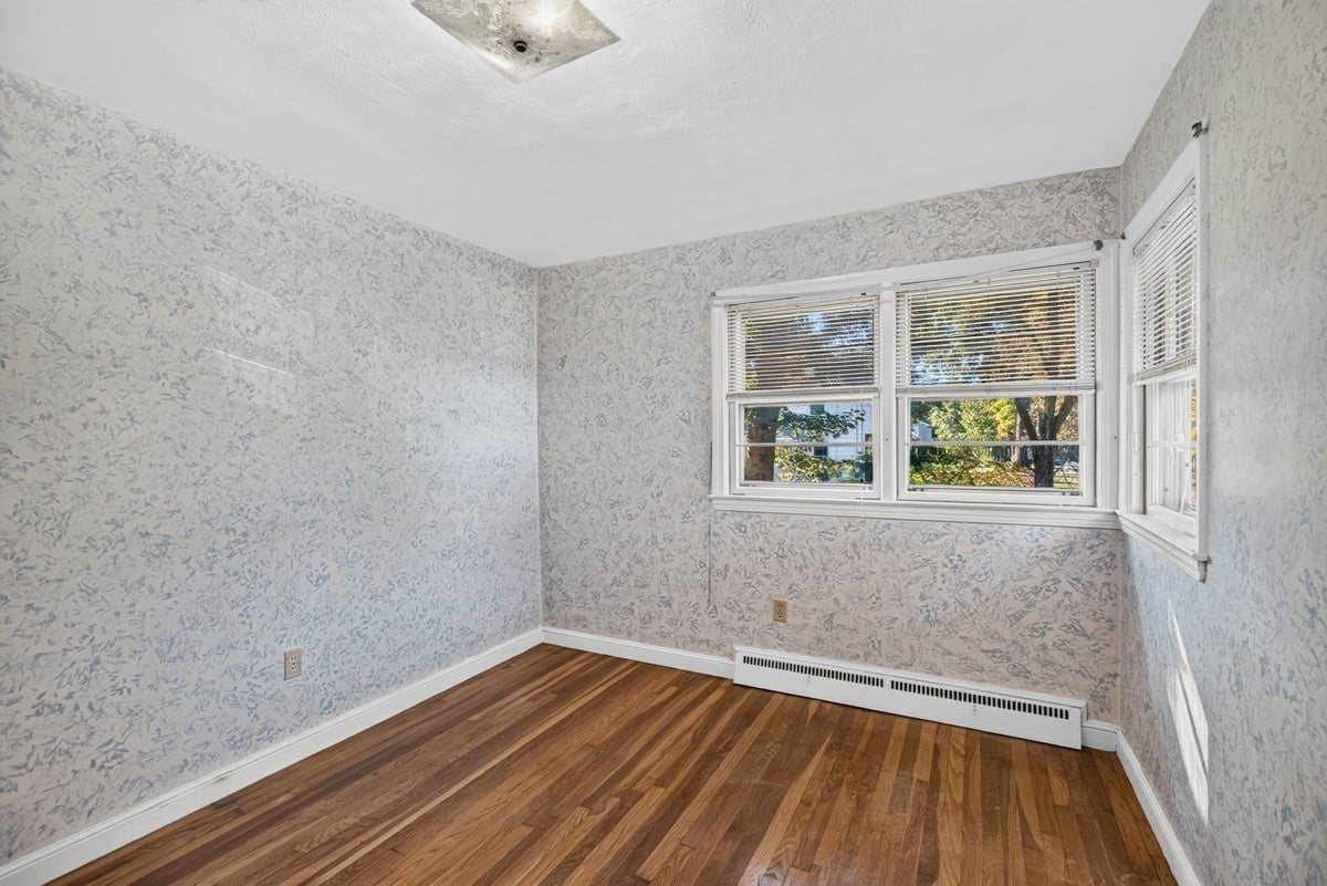 172 Harwich Rd, West Springfield, MA Photo #18