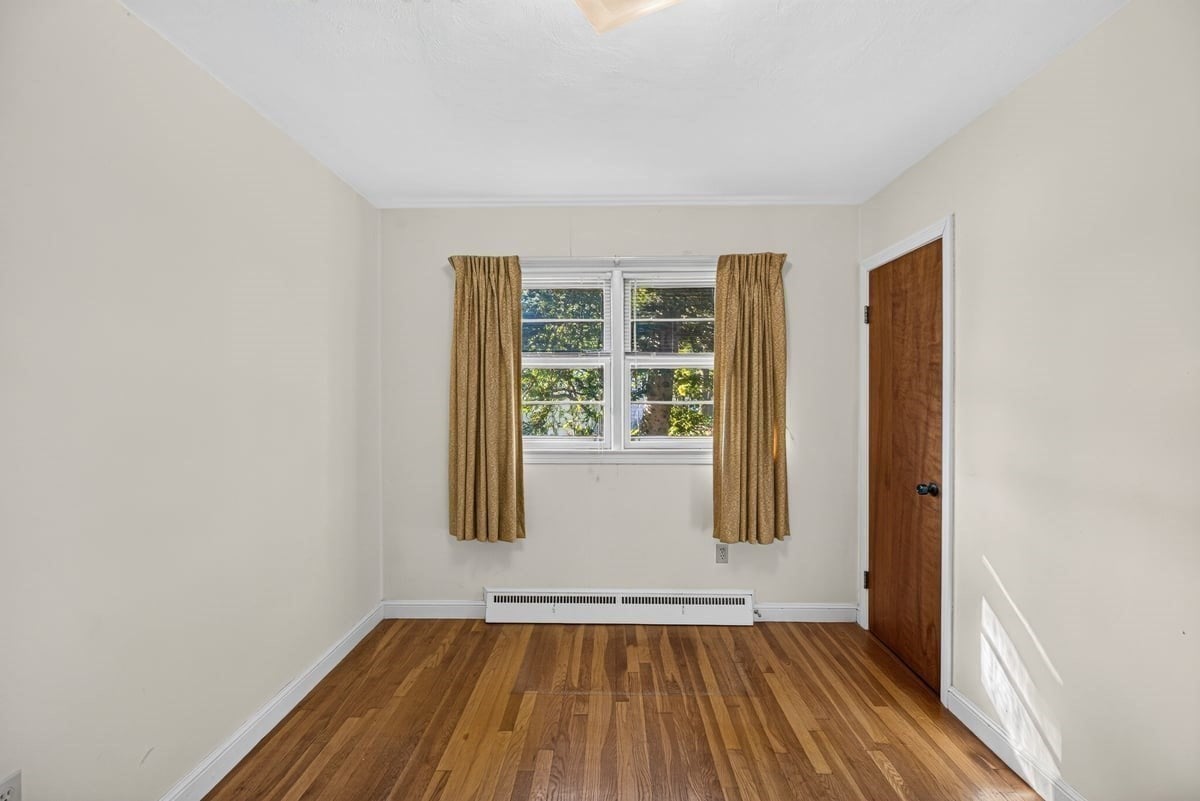 172 Harwich Rd, West Springfield, MA Photo #23