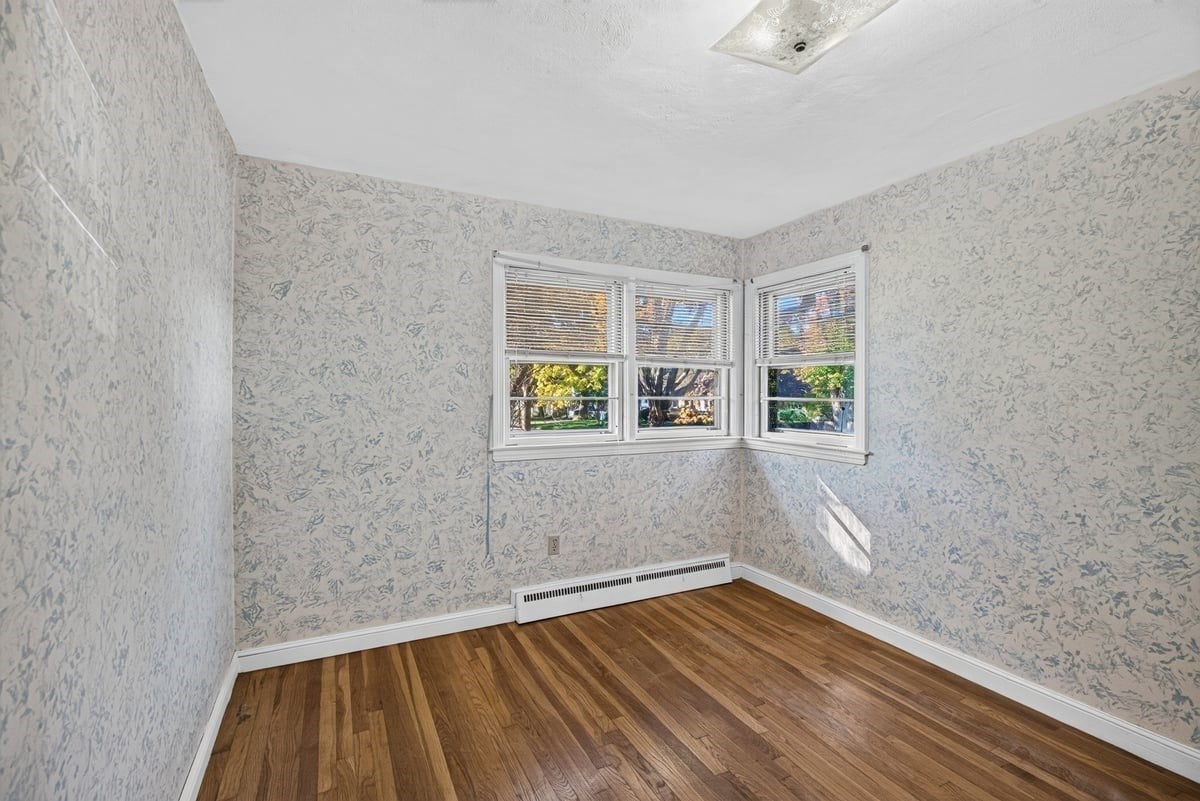 172 Harwich Rd, West Springfield, MA Photo #17