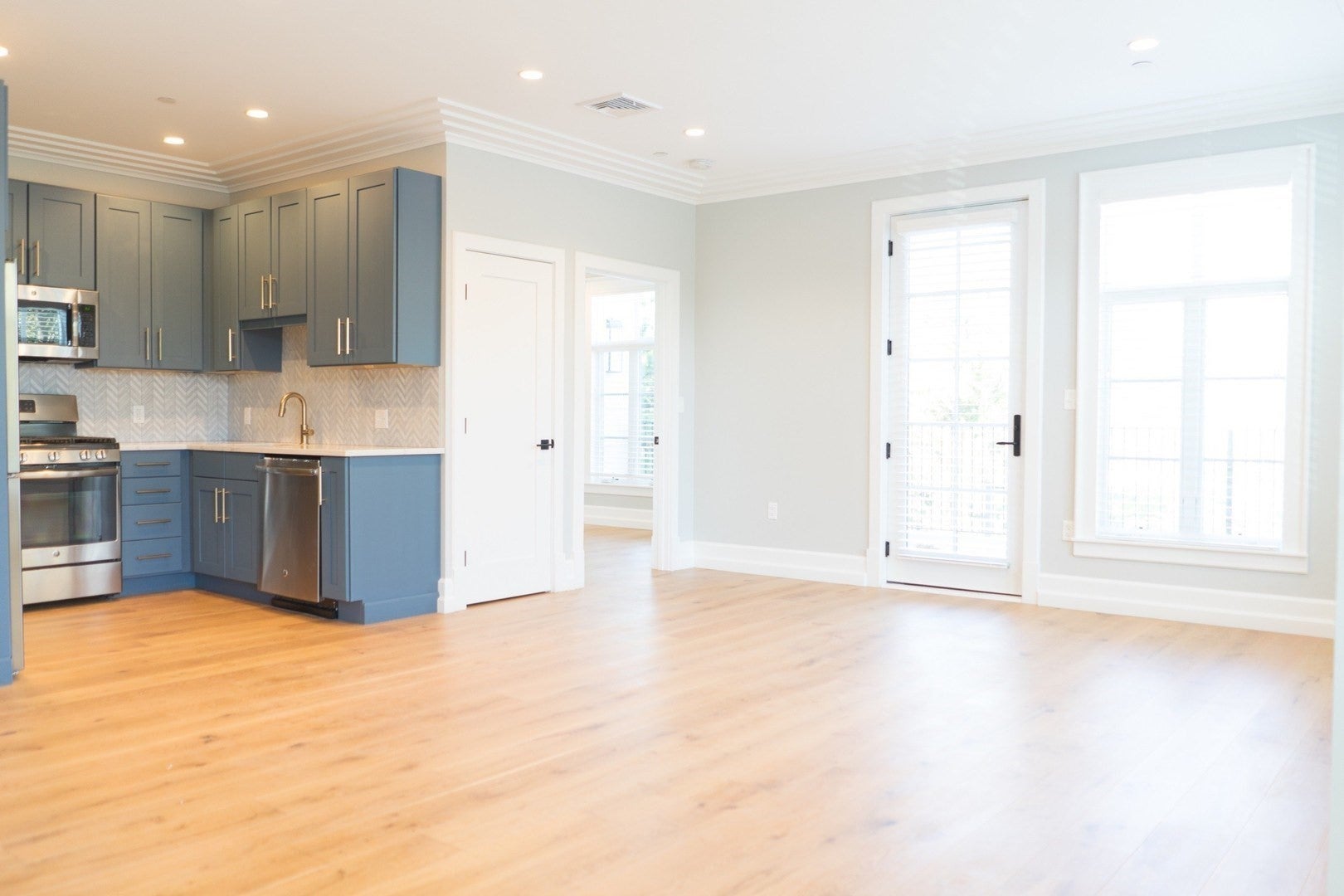 1467 Tremont St #205, Boston, MA Photo #3