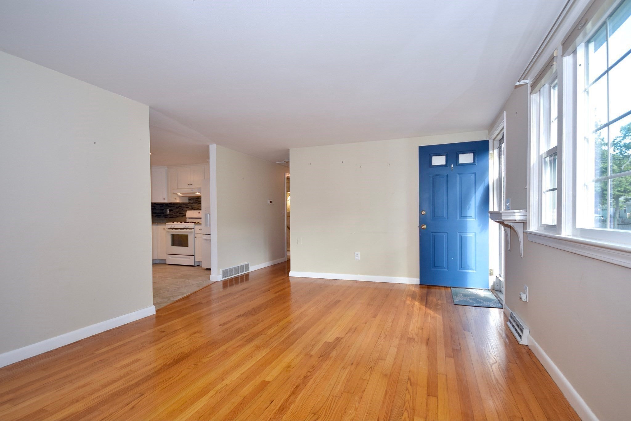 67 Diane Ave, Yarmouth, MA Photo #9