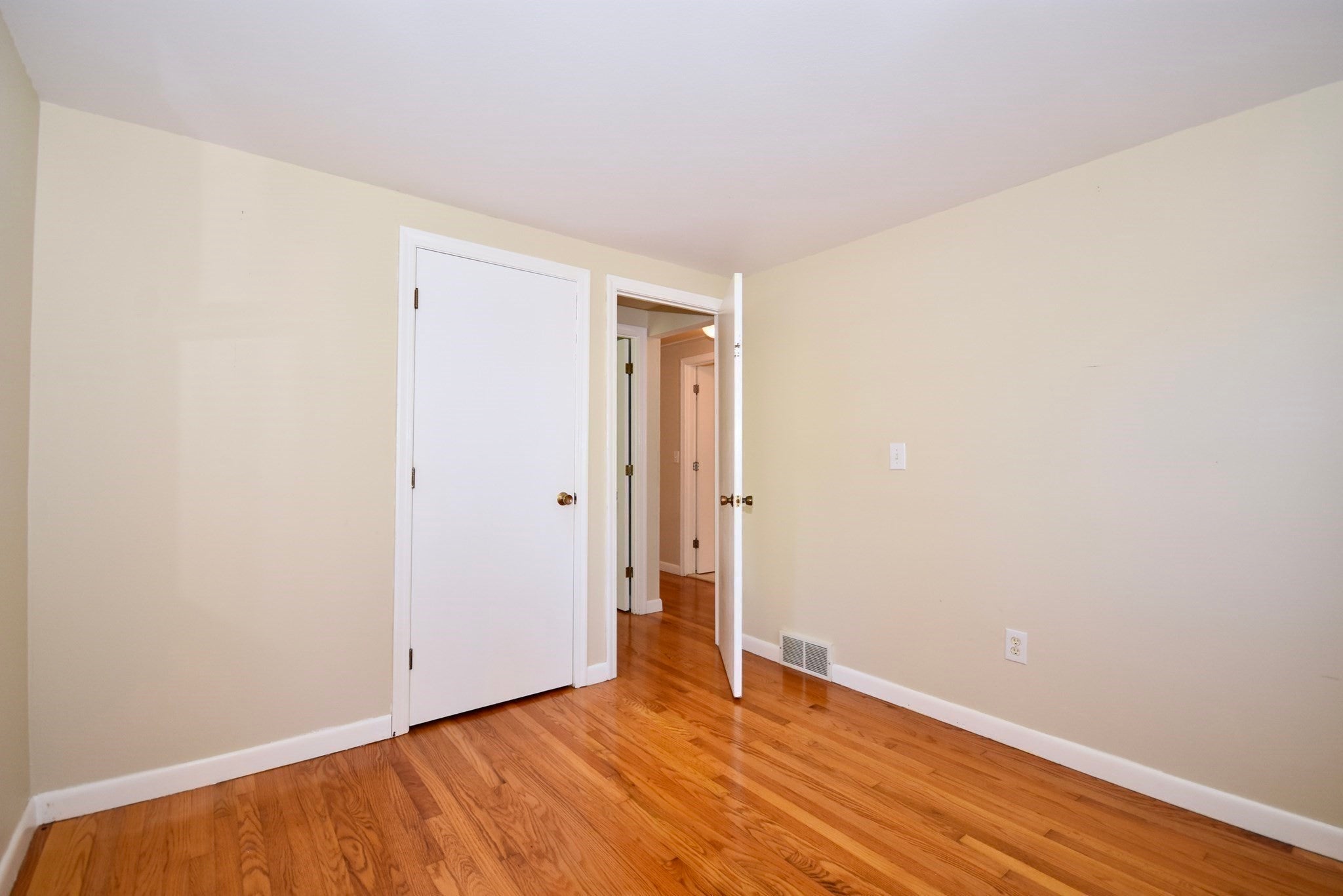 67 Diane Ave, Yarmouth, MA Photo #18