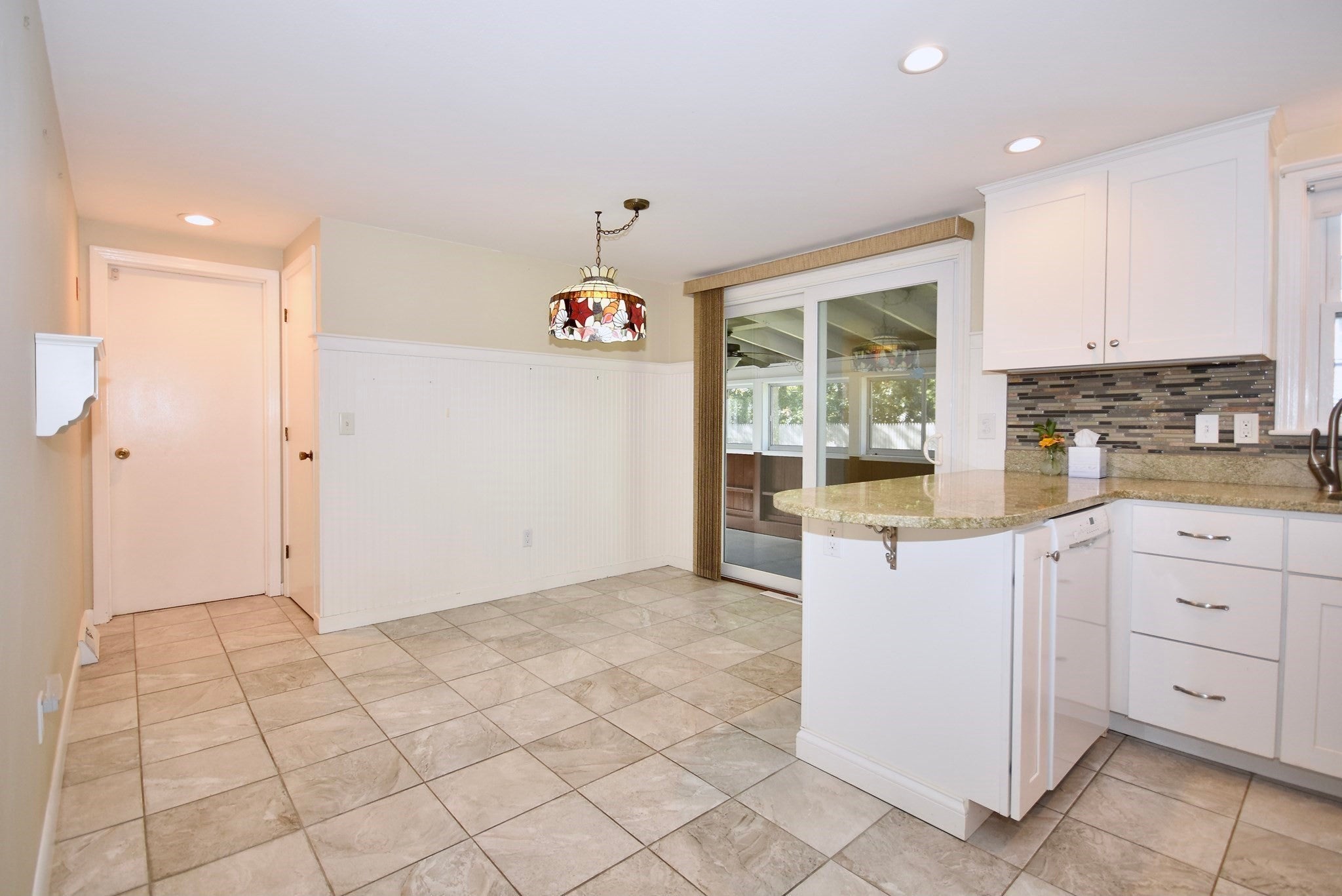67 Diane Ave