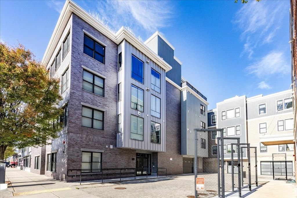 Photo of 150 W. Broadway #418, Boston, MA 02127 (MLS # 73444958)