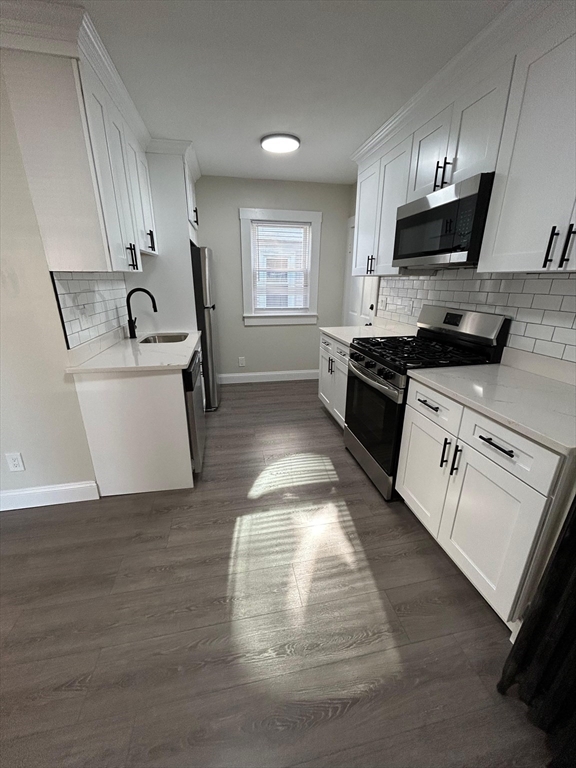215 Ferry St 1