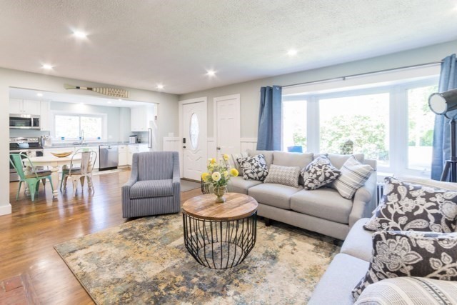 Photo 1 of 12 — 43 Edgartown Road, Tisbury, MA 02568