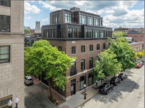 Photo of 108-110 Arlington St #PH, Boston, MA 02116 (MLS # 73489988)