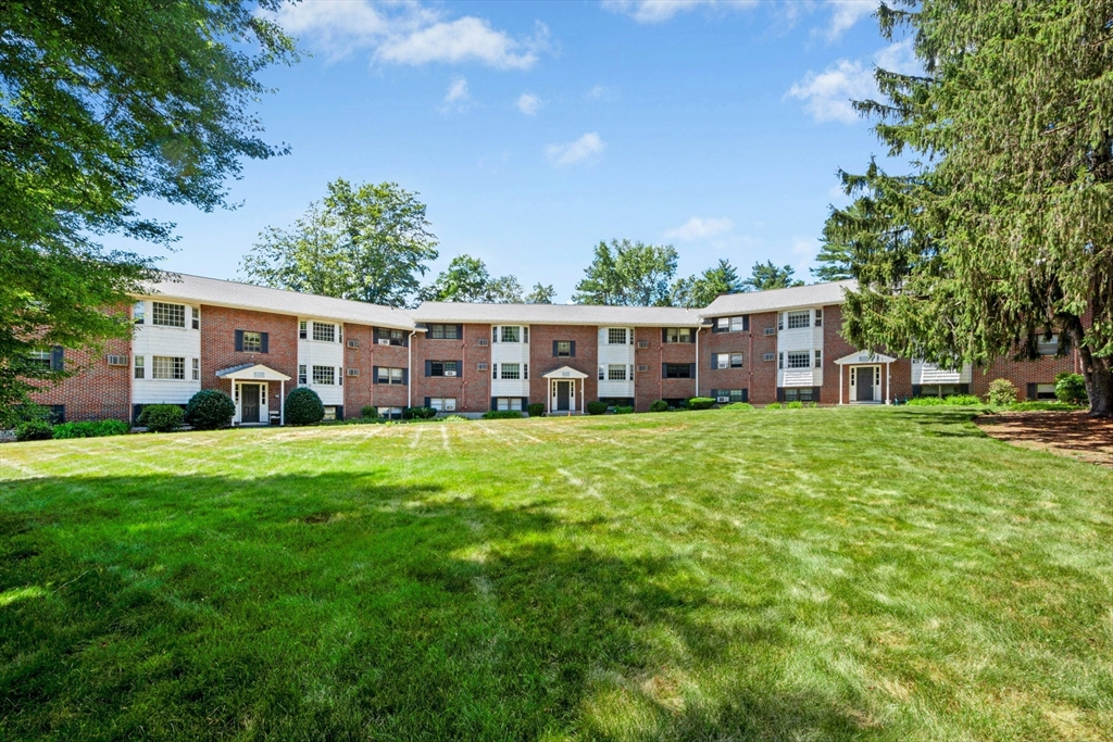 1 Town House Lane 6
