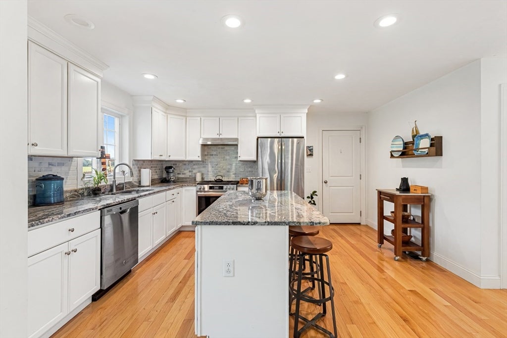 380 N Wheaton Ave, Seekonk, MA Photo #19